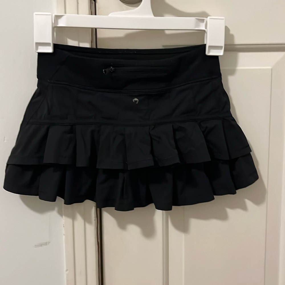Black ivivva skirt
